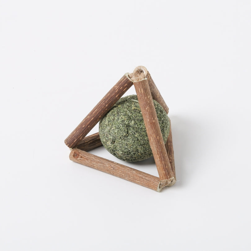 Pidan Natural Matatabi and Catnip Chew Toy – Cube & Catnip Kebab Designs