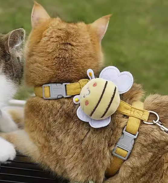 Hands-Free No-Choke Harness for Cats & Dogs | Cute Bee Design