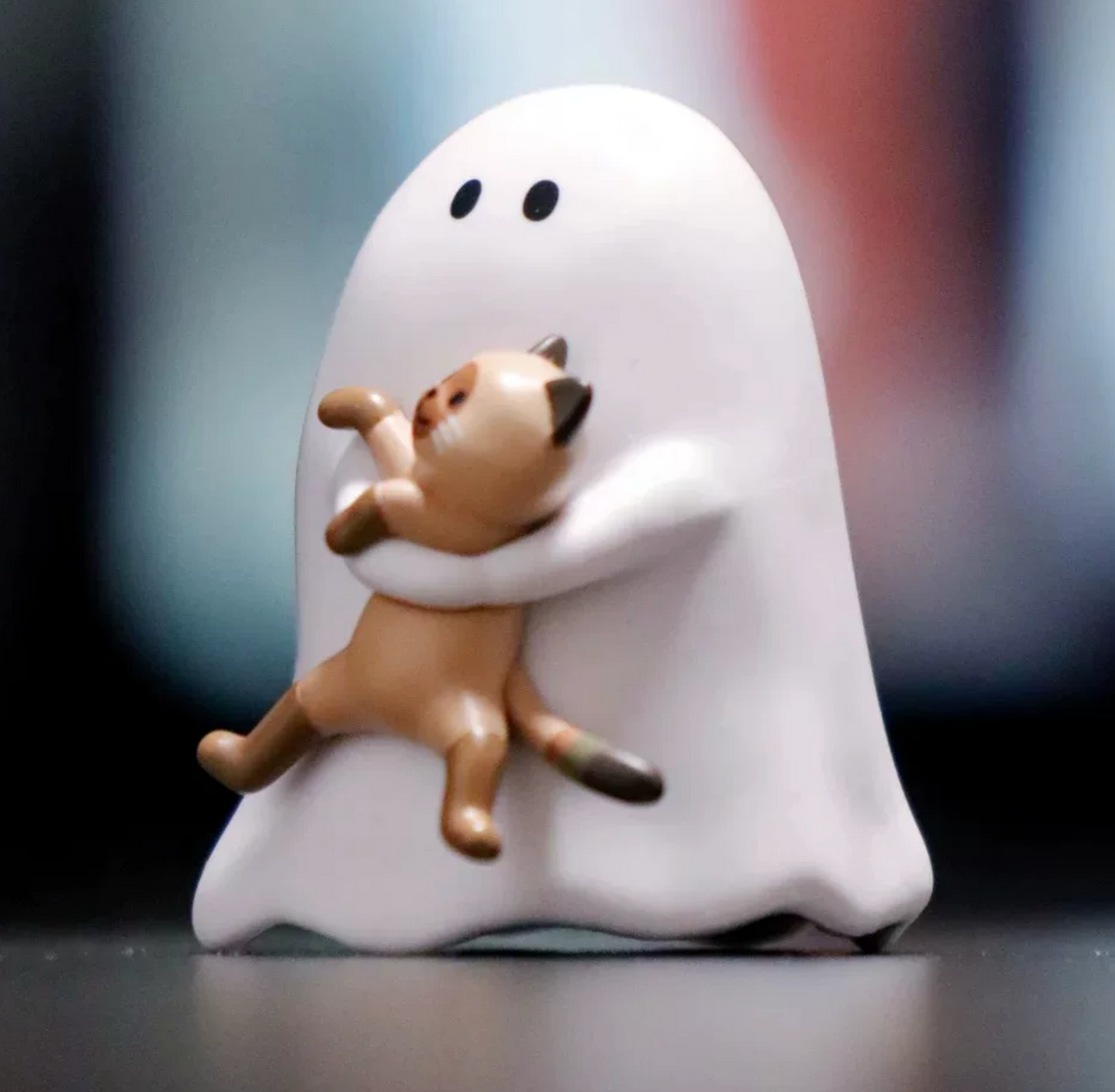 Mini Glow-in-the-Dark Ghost & Cat Blind Box Collectible Figure – Cute Gift