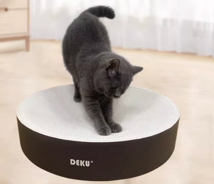 Extra-Large Durable Cat Scratcher – White Corrugated Cardboard, Low-Shedding, Perfect for Big Cats