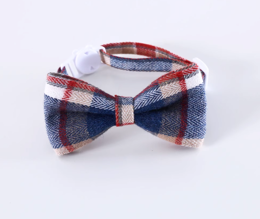 British-Style Plaid Bow Tie Pet Collar – Adjustable with Bell for Cats & Dogs