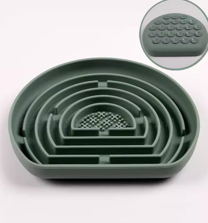 Silicone Half-Round Maze Slow Feeder Pet Bowl – Anti-Slip Suction Base for Dogs & Cats