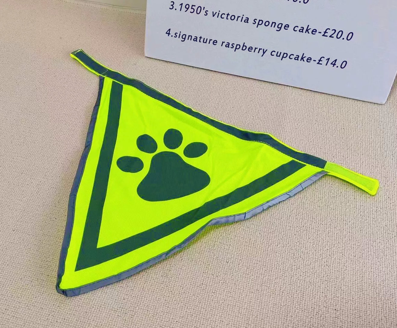 Reflective Pet Bandana – High-Visibility Safety Scarf for Dogs