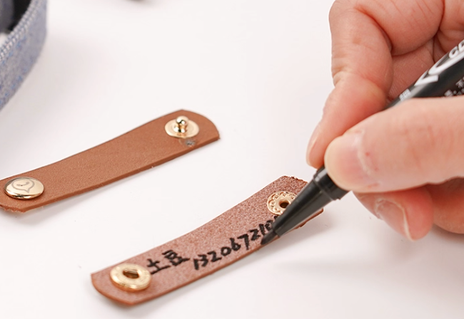 Vintage Leather Pet Bandana Collar – Safety ID Tag