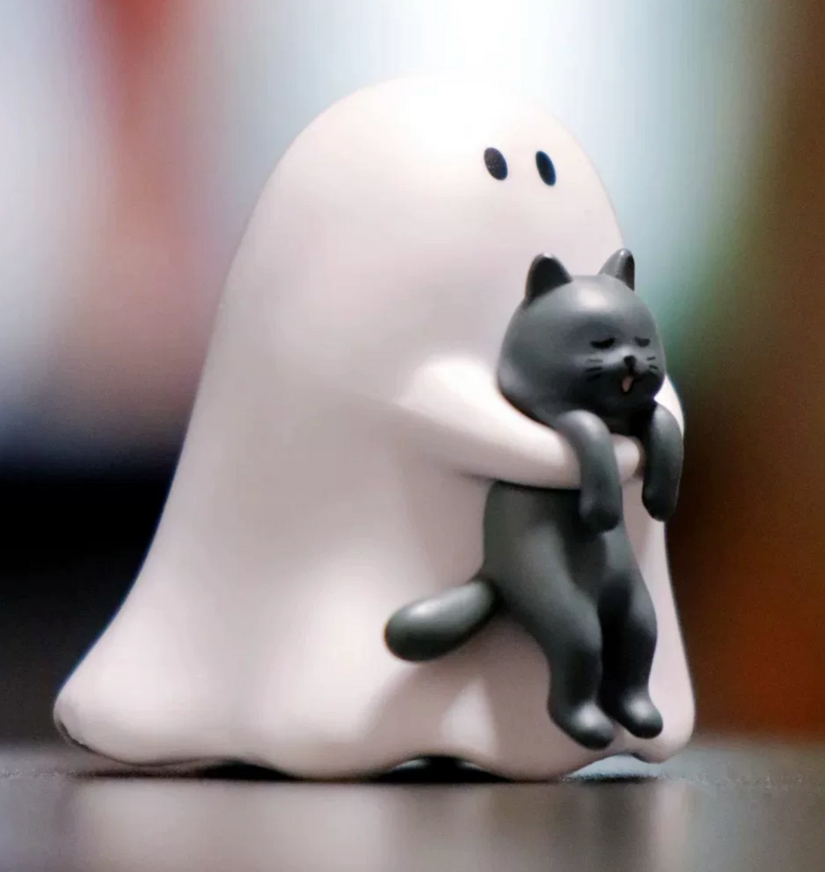 Mini Glow-in-the-Dark Ghost & Cat Blind Box Collectible Figure – Cute Gift