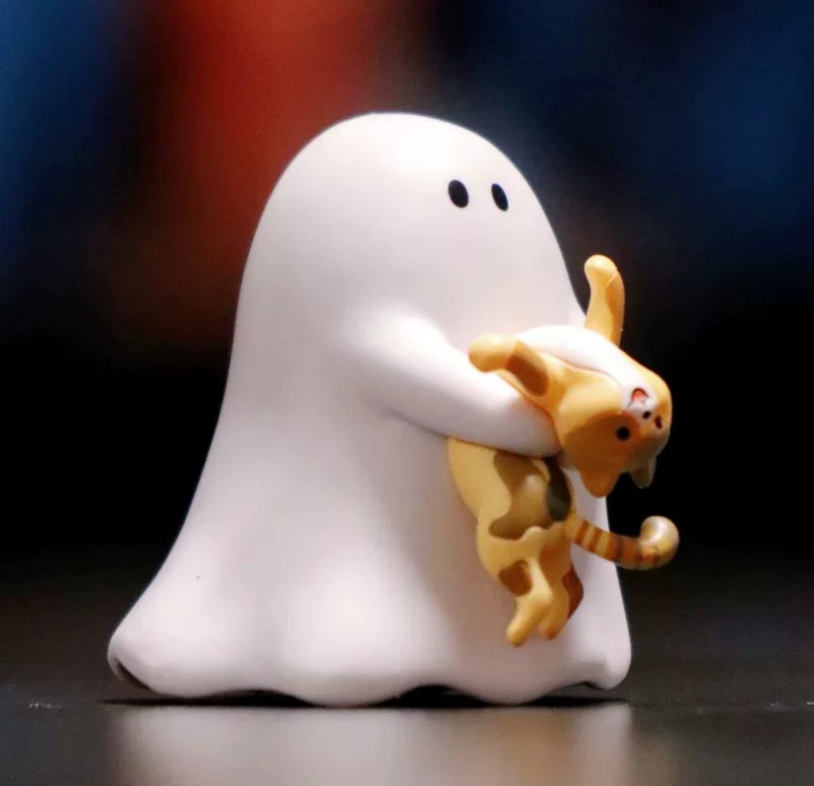 Mini Glow-in-the-Dark Ghost & Cat Blind Box Collectible Figure – Cute Gift