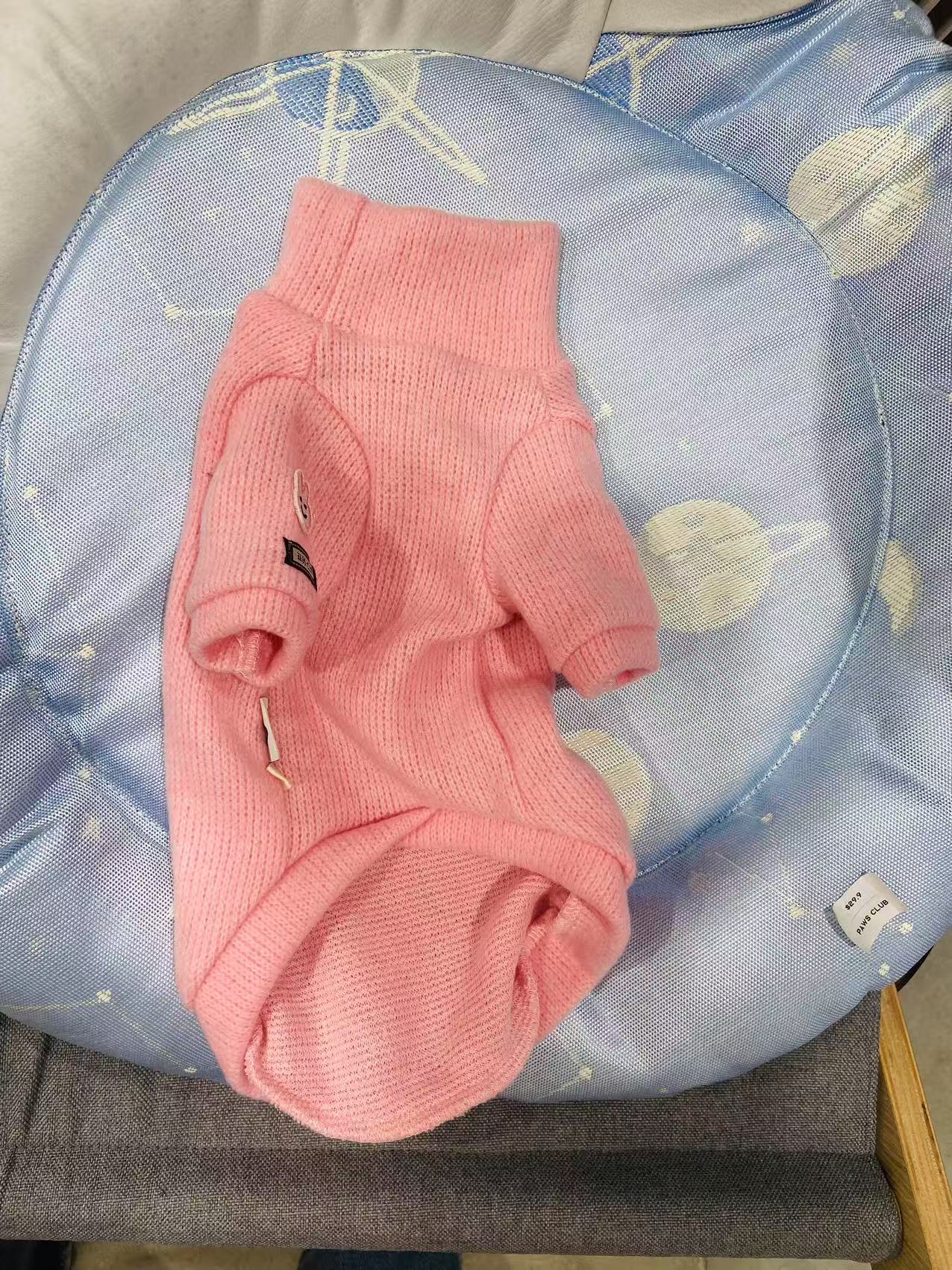 Medium Pink Dog Sweater – Cozy & Stylish