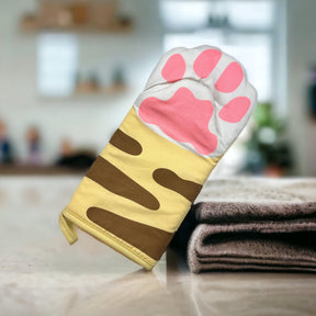 Purrfect Paws: Whisker-Approved Oven Gloves! - PAWS CLUB